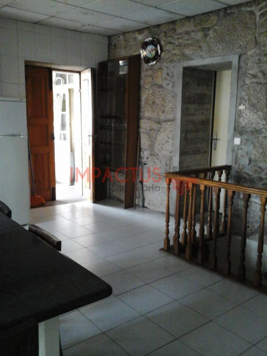 Moradia T6 para Venda em Castêlo da Maia Foto 12