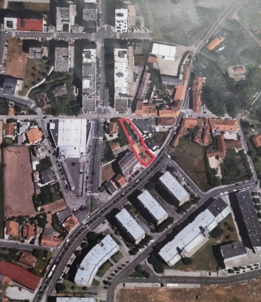 Moradia T6 para Venda em Castêlo da Maia Foto 37