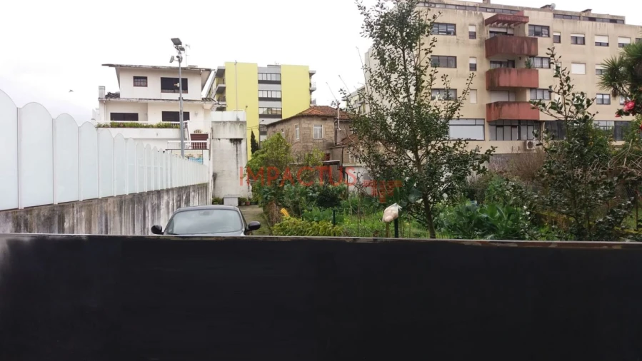 Moradia T6 para Venda em Castêlo da Maia Foto 5