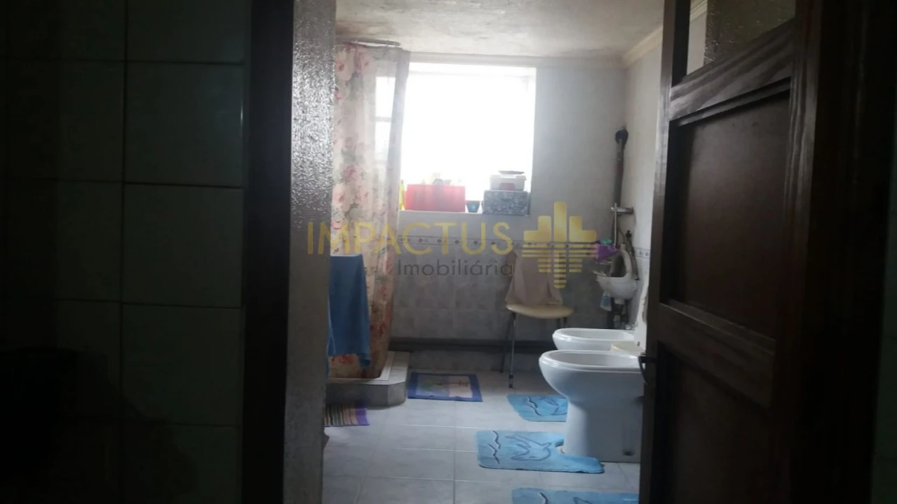 Moradia T6 para Venda em Castêlo da Maia Foto 19