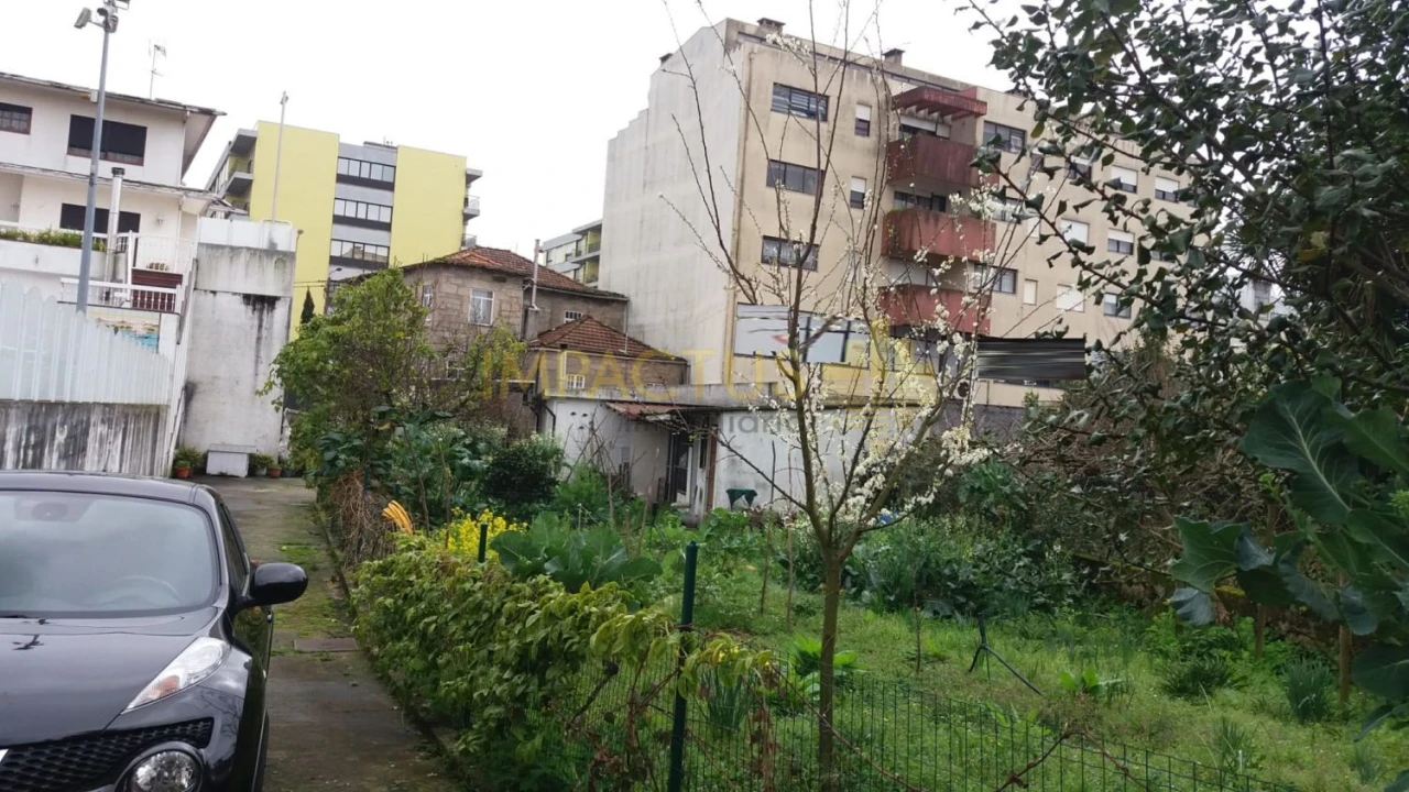 Moradia T6 para Venda em Castêlo da Maia Foto 6