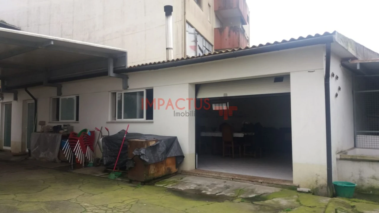 Moradia T6 para Venda em Castêlo da Maia Foto 4