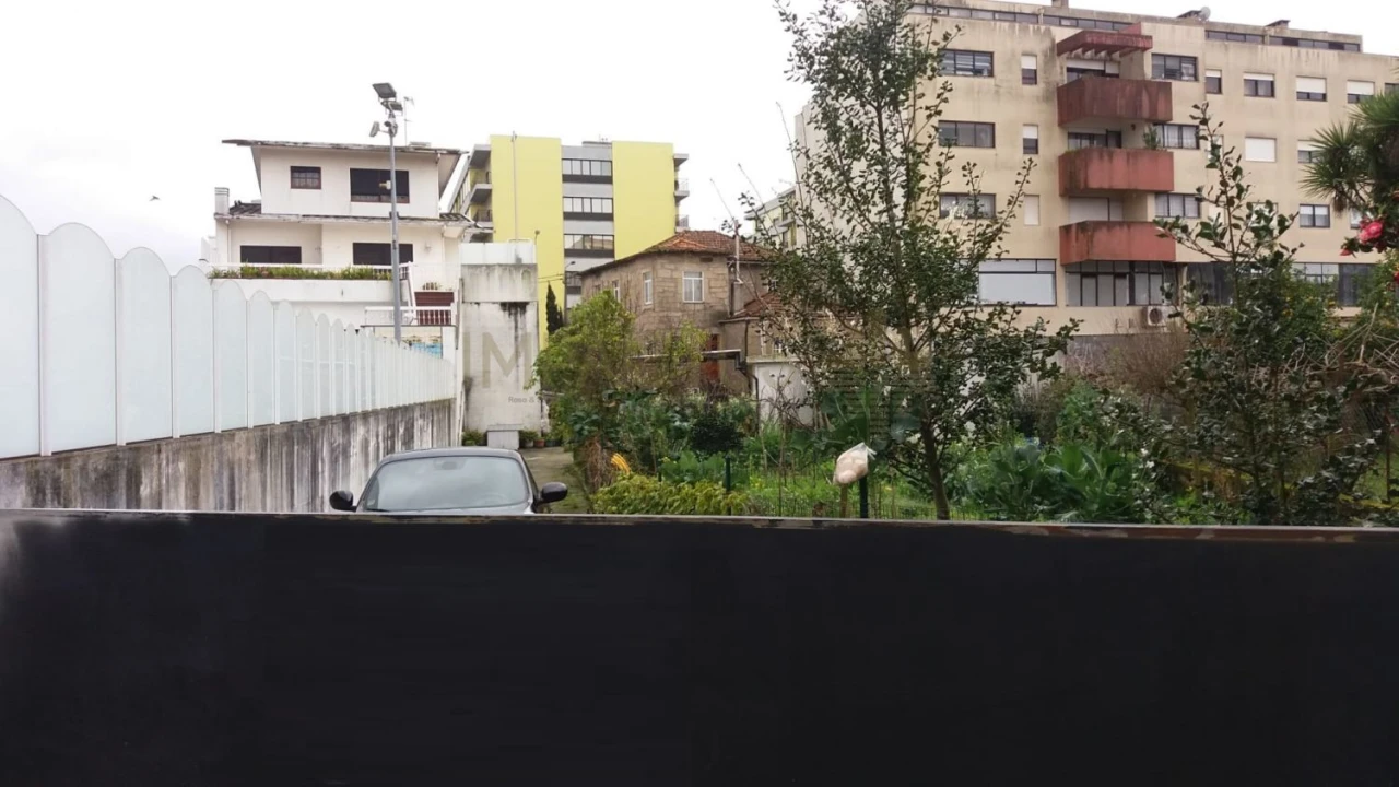 Moradia T6 para Venda em Castêlo da Maia Foto 5