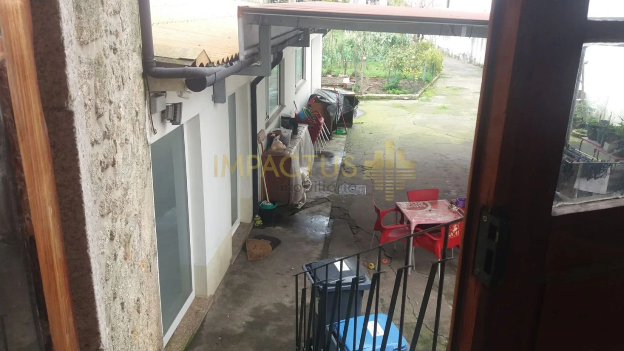 Moradia T6 para Venda em Castêlo da Maia Foto 8