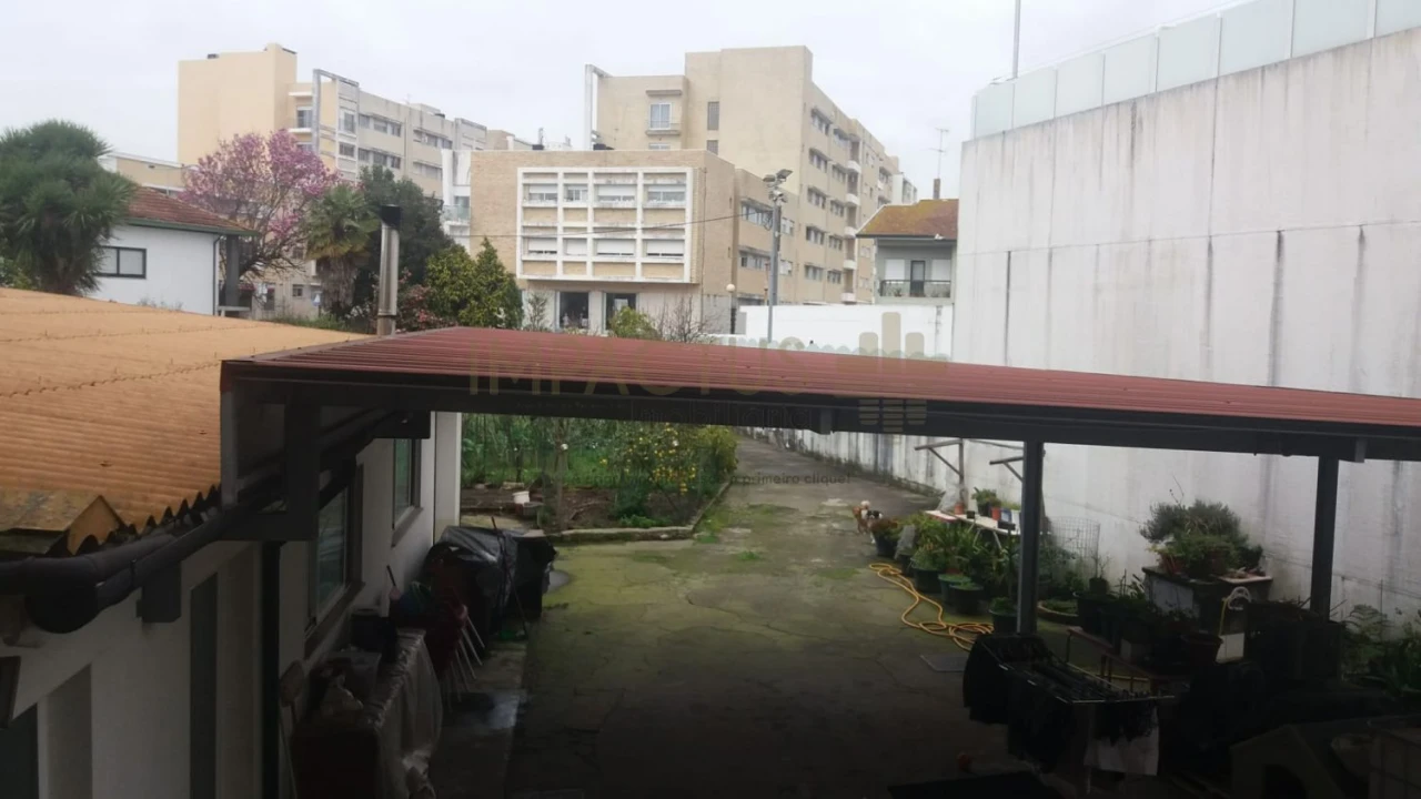 Moradia T6 para Venda em Castêlo da Maia Foto 26