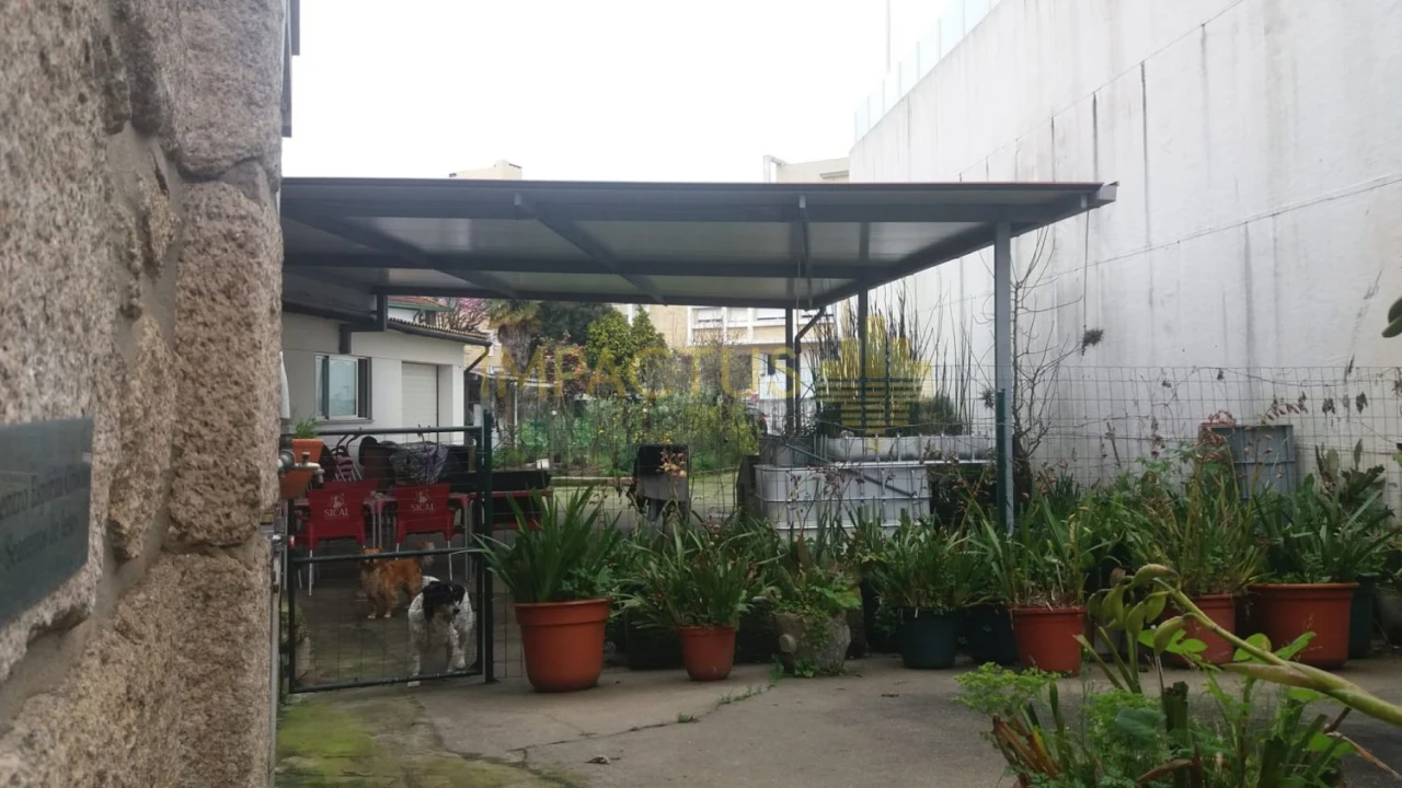 Moradia T6 para Venda em Castêlo da Maia Foto 3