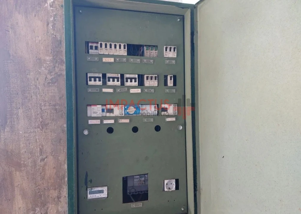 Loja para Arrendamento em Aveleda Foto 15