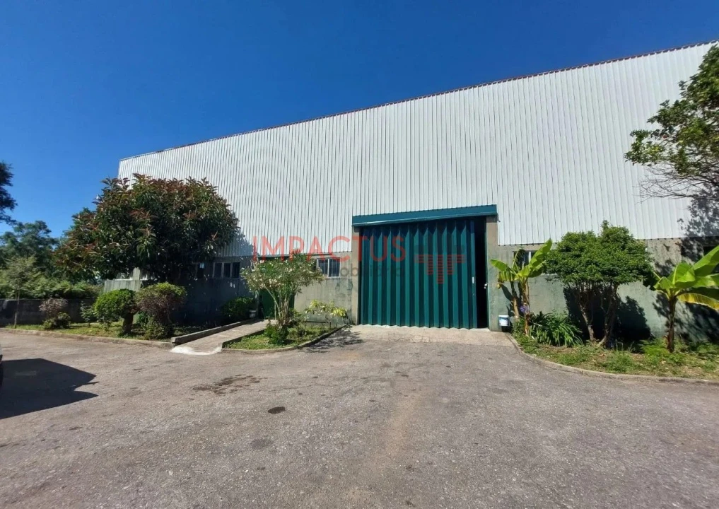 Loja para Arrendamento em Aveleda Foto 19