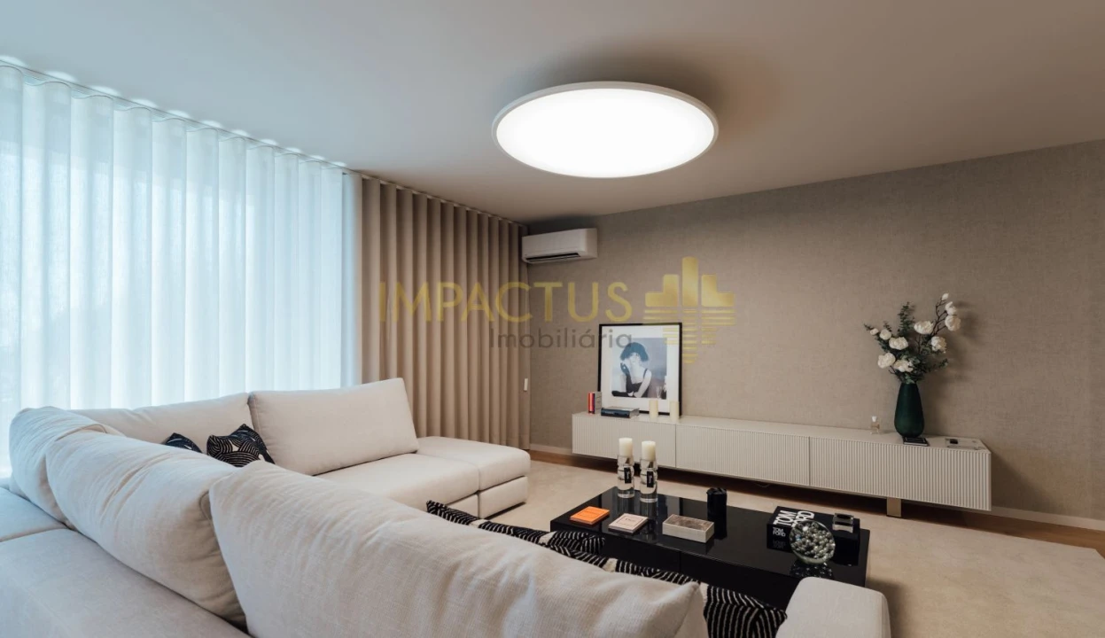 Apartamento T4 para Venda em Santa Marinha e São Pedro da Afurada Foto 4