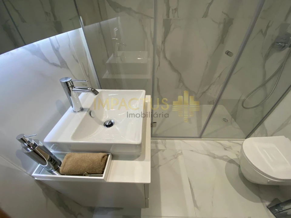 Apartamento T4 para Venda em Santa Marinha e São Pedro da Afurada Foto 28