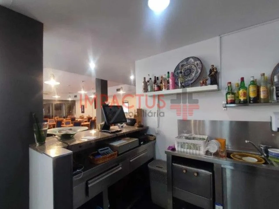 Loja para Trespasse em Matosinhos e Leça da Palmeira Foto 6