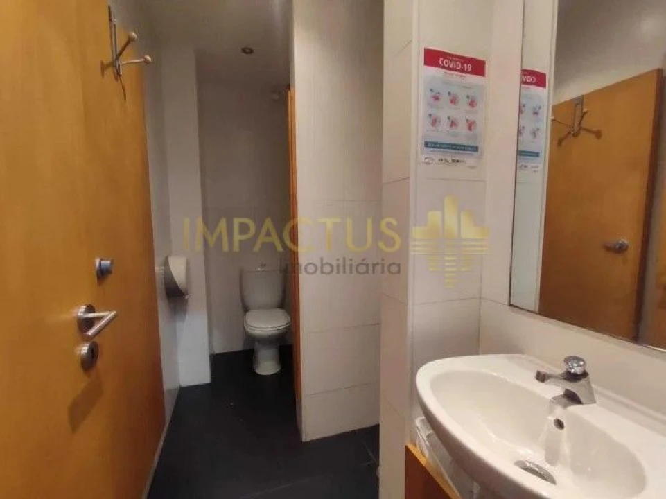 Loja para Trespasse em Matosinhos e Leça da Palmeira Foto 11