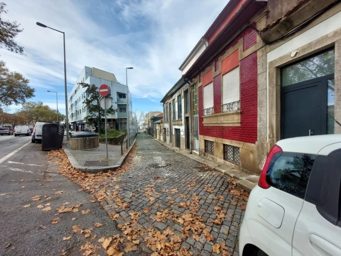 Terreno para Venda em Paranhos Foto 2