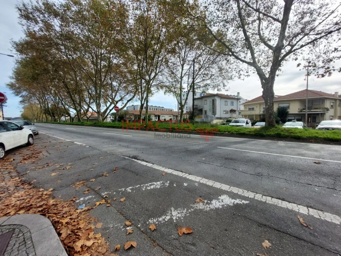 Terreno para Venda em Paranhos Foto 8