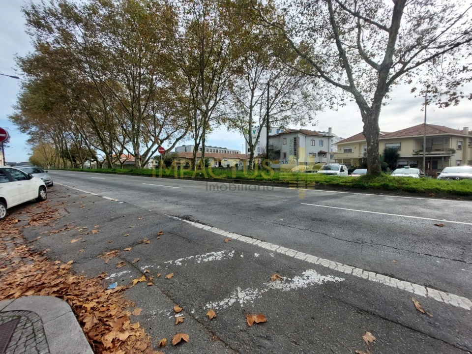 Terreno para Venda em Paranhos Foto 8