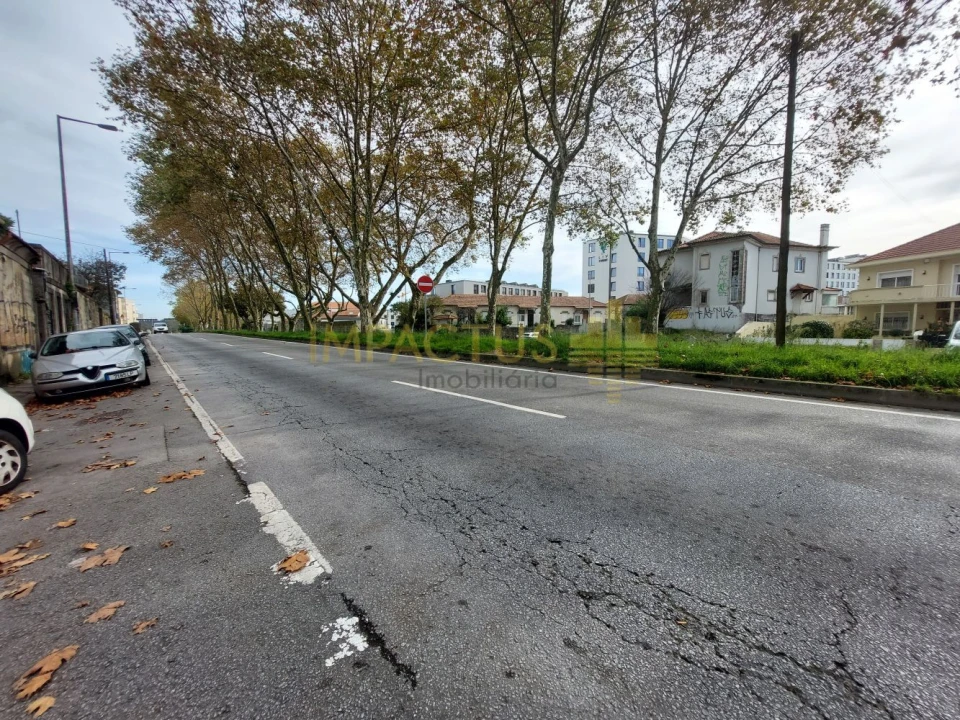 Terreno para Venda em Paranhos Foto 7