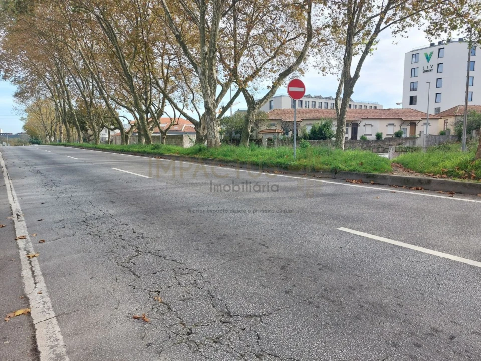 Terreno para Venda em Paranhos Foto 9