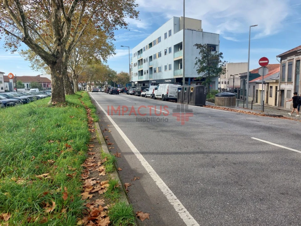 Terreno para Venda em Paranhos Foto 3