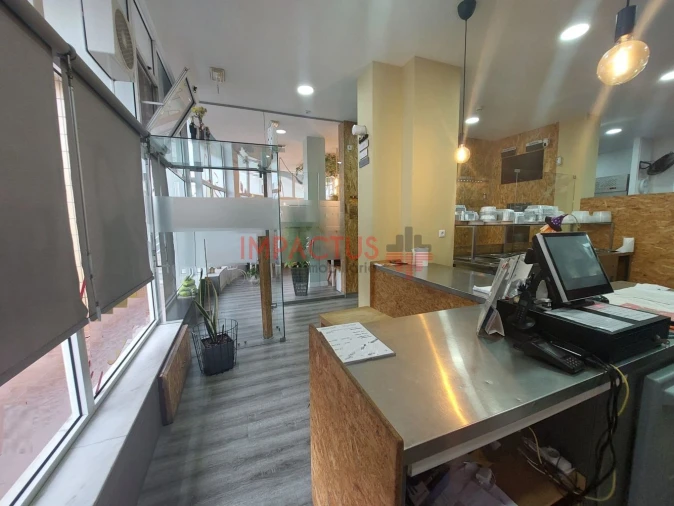 Loja para Trespasse em Fânzeres e São Pedro da Cova Foto 9