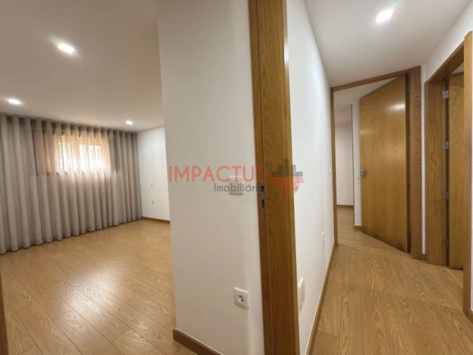 Moradia T6 para Venda em Macieira de Rates Foto 42