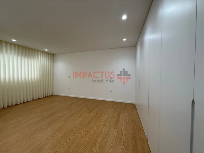 Moradia T6 para Venda em Macieira de Rates Foto 55