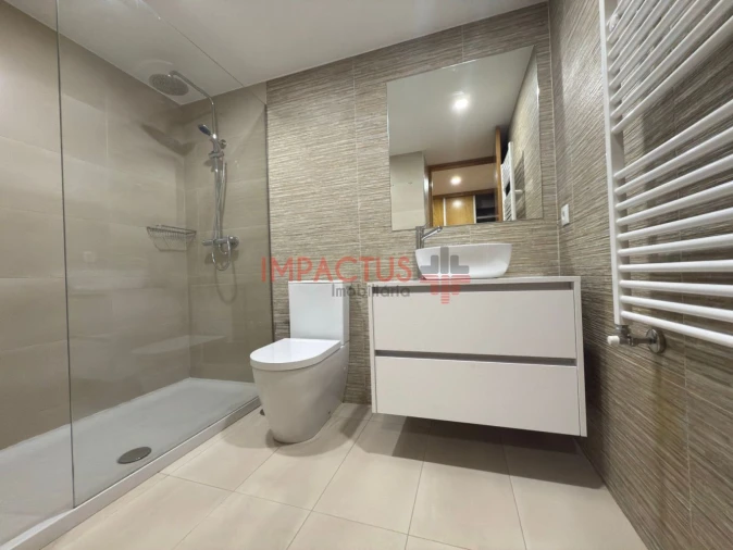 Moradia T6 para Venda em Macieira de Rates Foto 39