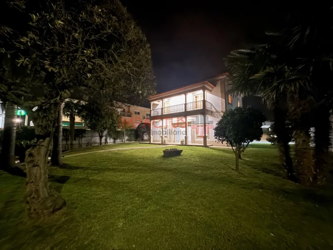 Moradia T6 para Venda em Macieira de Rates Foto 12