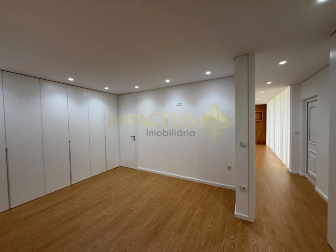 Moradia T6 para Venda em Macieira de Rates Foto 57