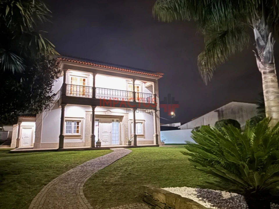 Moradia T6 para Venda em Macieira de Rates Foto 11