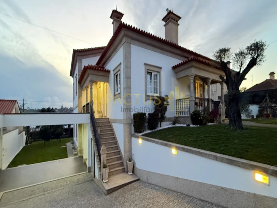 Moradia T6 para Venda em Macieira de Rates Foto 1