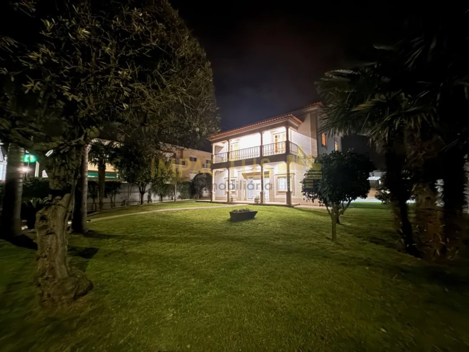 Moradia T6 para Venda em Macieira de Rates Foto 12