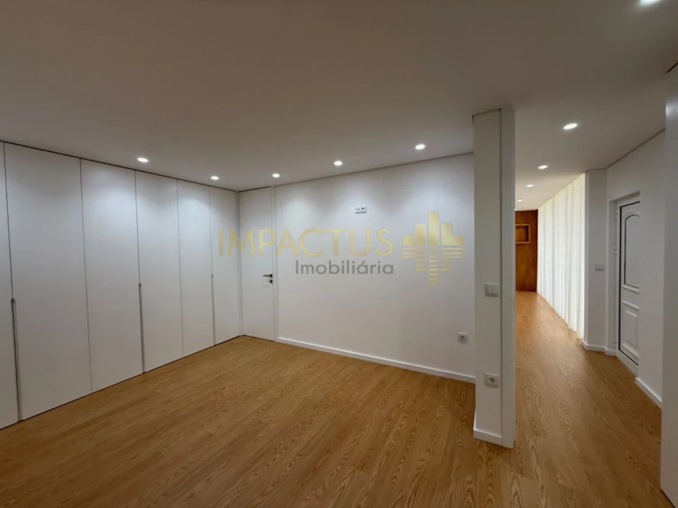 Moradia T6 para Venda em Macieira de Rates Foto 57