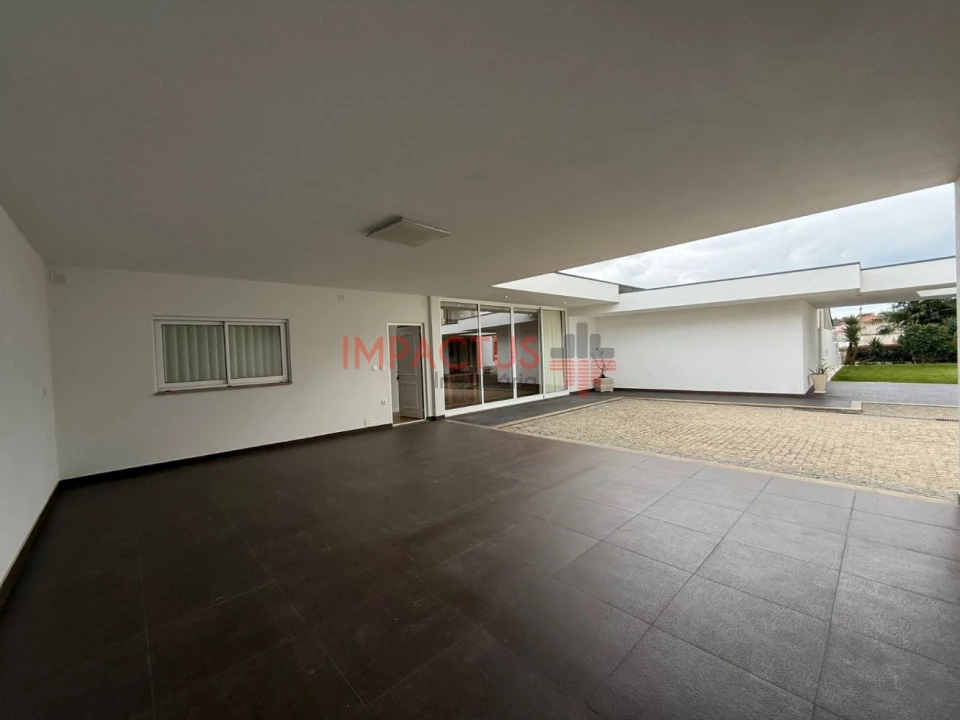 Moradia T6 para Venda em Macieira de Rates Foto 16