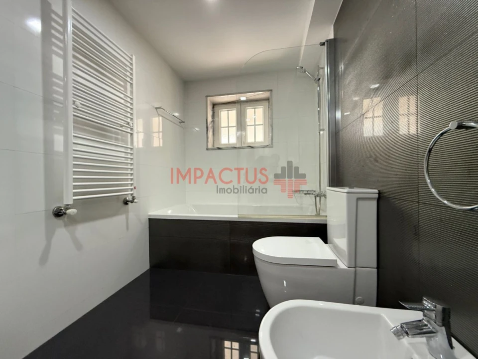 Moradia T6 para Venda em Macieira de Rates Foto 45