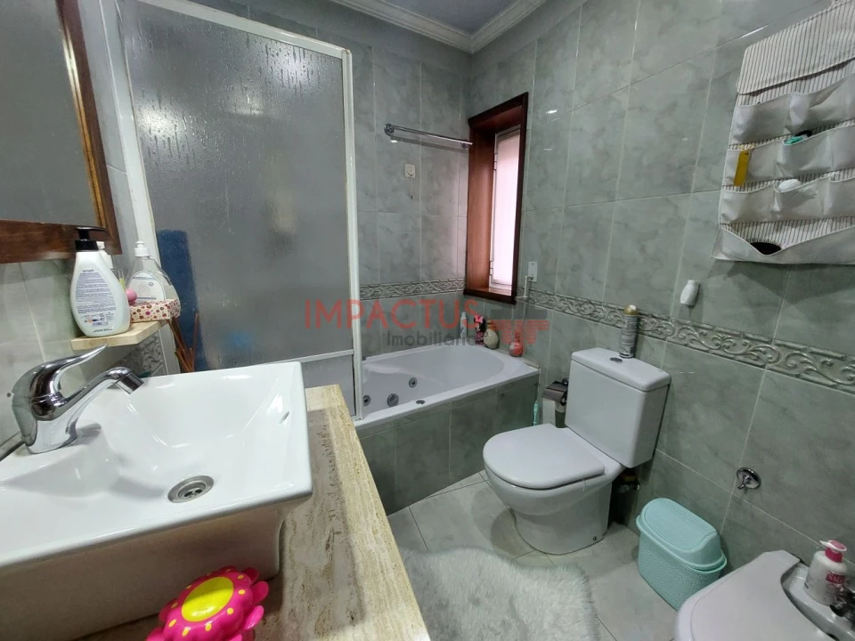 Moradia T4 para Venda em Cidade da Maia Foto 32