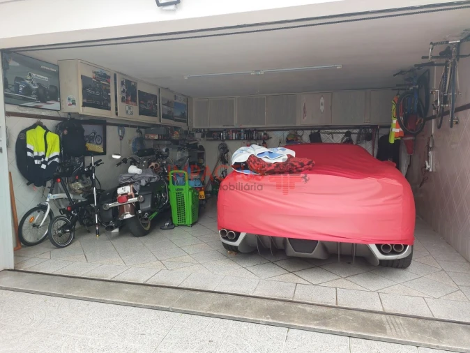 Moradia T4 para Venda em Cidade da Maia Foto 42