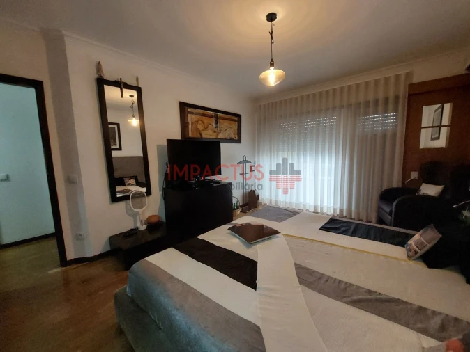 Moradia T4 para Venda em Cidade da Maia Foto 18