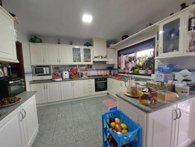 Moradia T4 para Venda em Cidade da Maia Foto 5