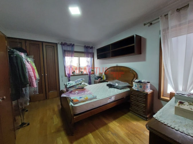 Moradia T4 para Venda em Cidade da Maia Foto 23