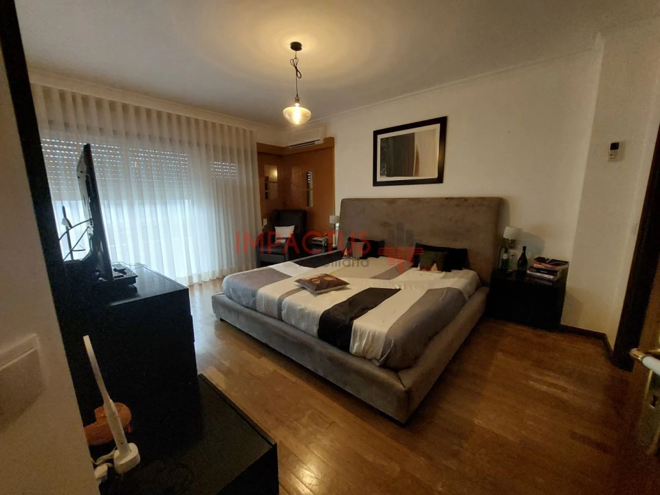 Moradia T4 para Venda em Cidade da Maia Foto 17