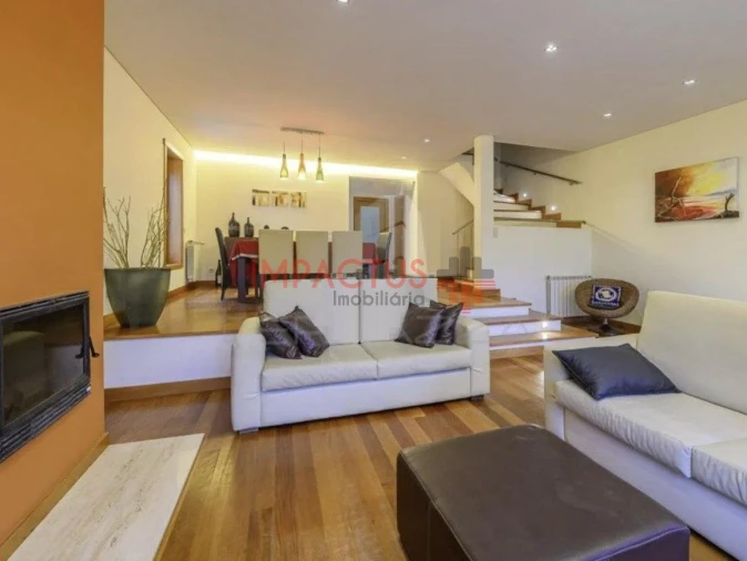 Moradia T4 para Venda em Perafita, Lavra e Santa Cruz do Bispo