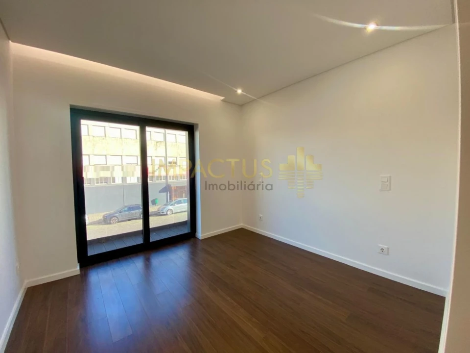 Apartamento T3 para Venda em Ramalde Foto 9