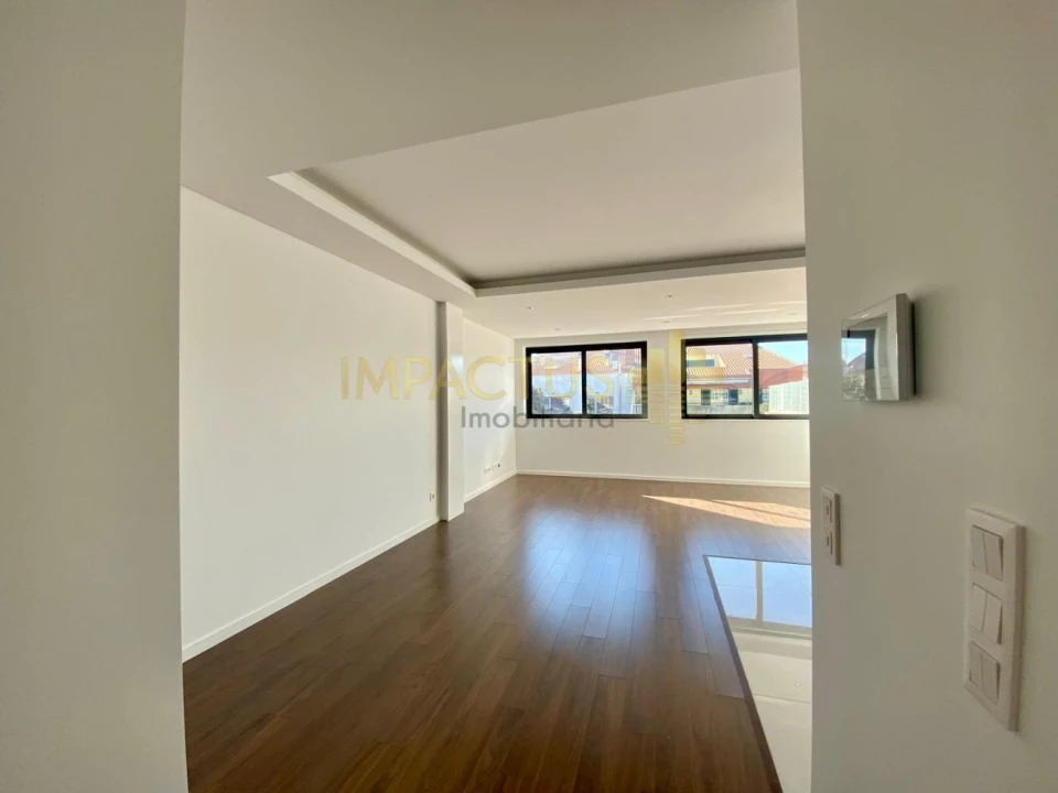 Apartamento T3 para Venda em Ramalde Foto 4