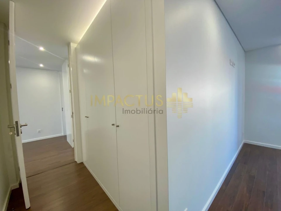 Apartamento T3 para Venda em Ramalde Foto 12