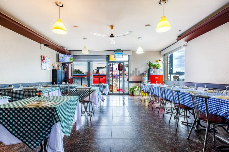 Loja para Venda em Castêlo da Maia Foto 2