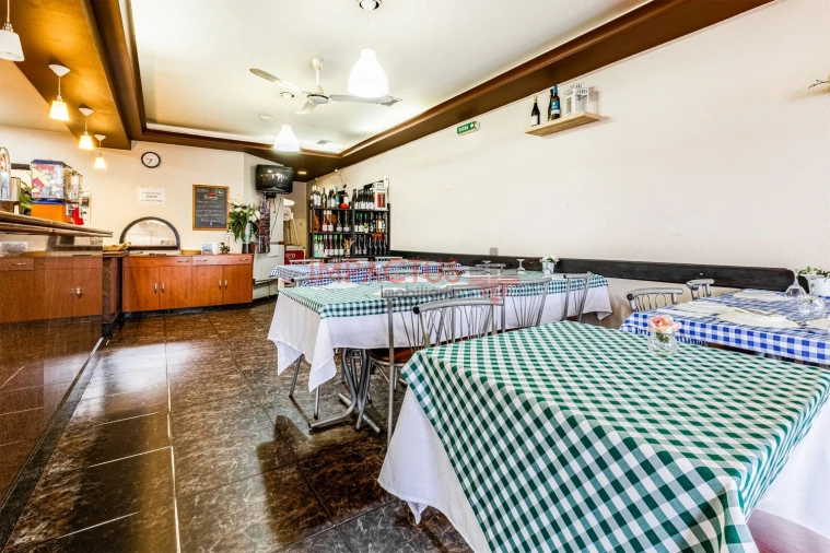 Loja para Venda em Castêlo da Maia Foto 16