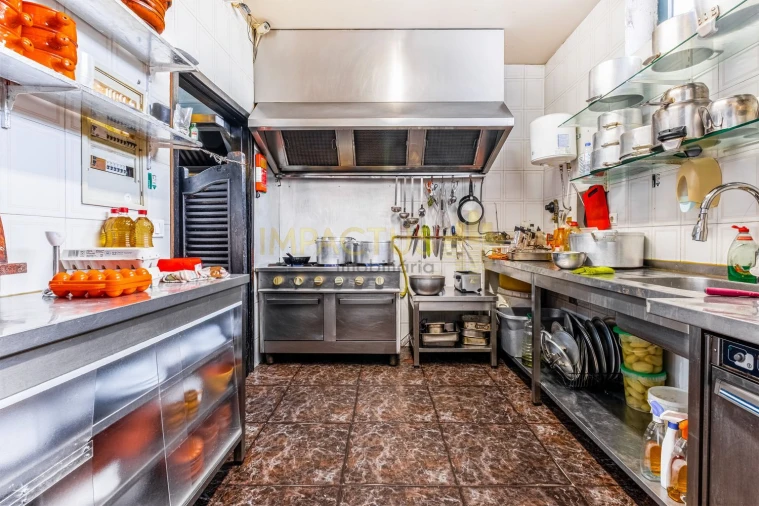 Loja para Venda em Castêlo da Maia Foto 6