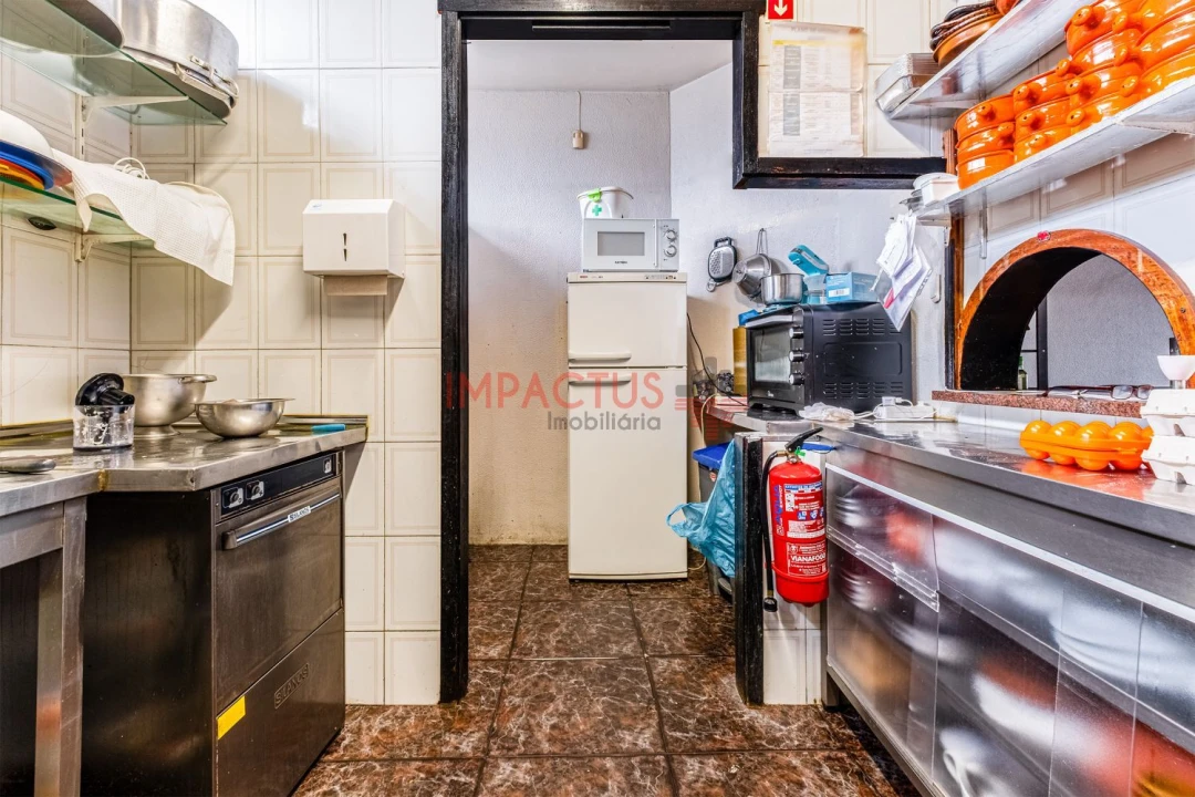 Loja para Venda em Castêlo da Maia Foto 5