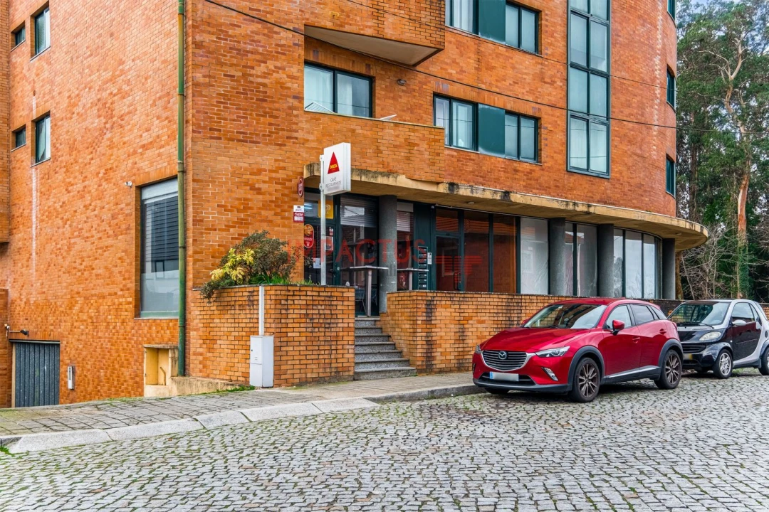 Loja para Venda em Castêlo da Maia Foto 20