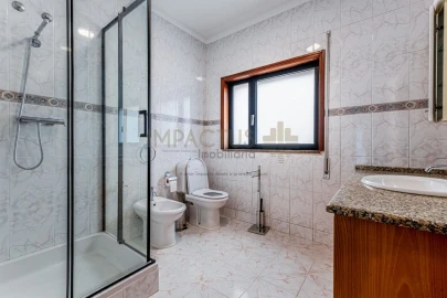 Moradia T4 para Venda em Bougado (São Martinho e Santiago)